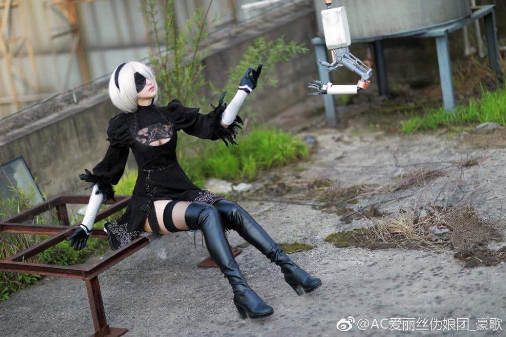 One of the Best 2B Cosplays Was Done by a Guy - The Fanboy SEO.jpg